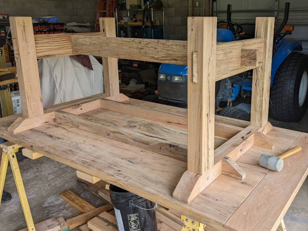 Fitting the table top